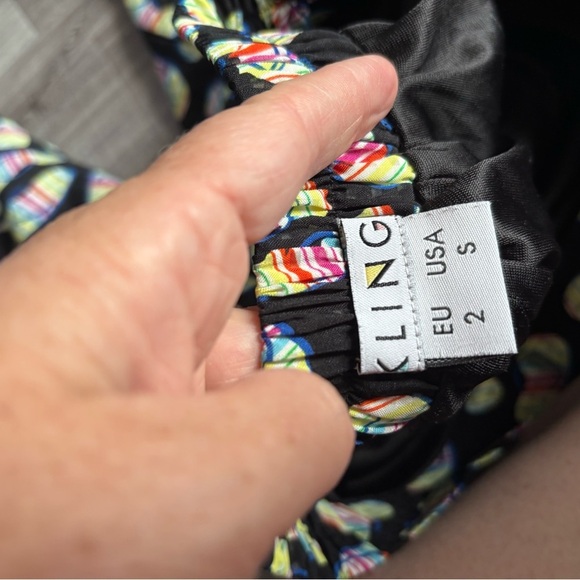 Kling Black Short with Multicolor Pattern size S - Picture 3 of 5
